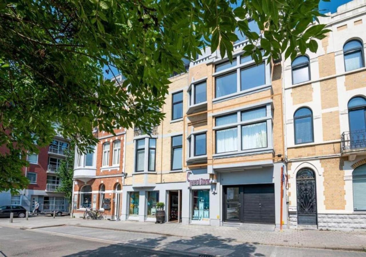 Renovated Art Deco Apartment With Vintage Elements أوستيند المظهر الخارجي الصورة