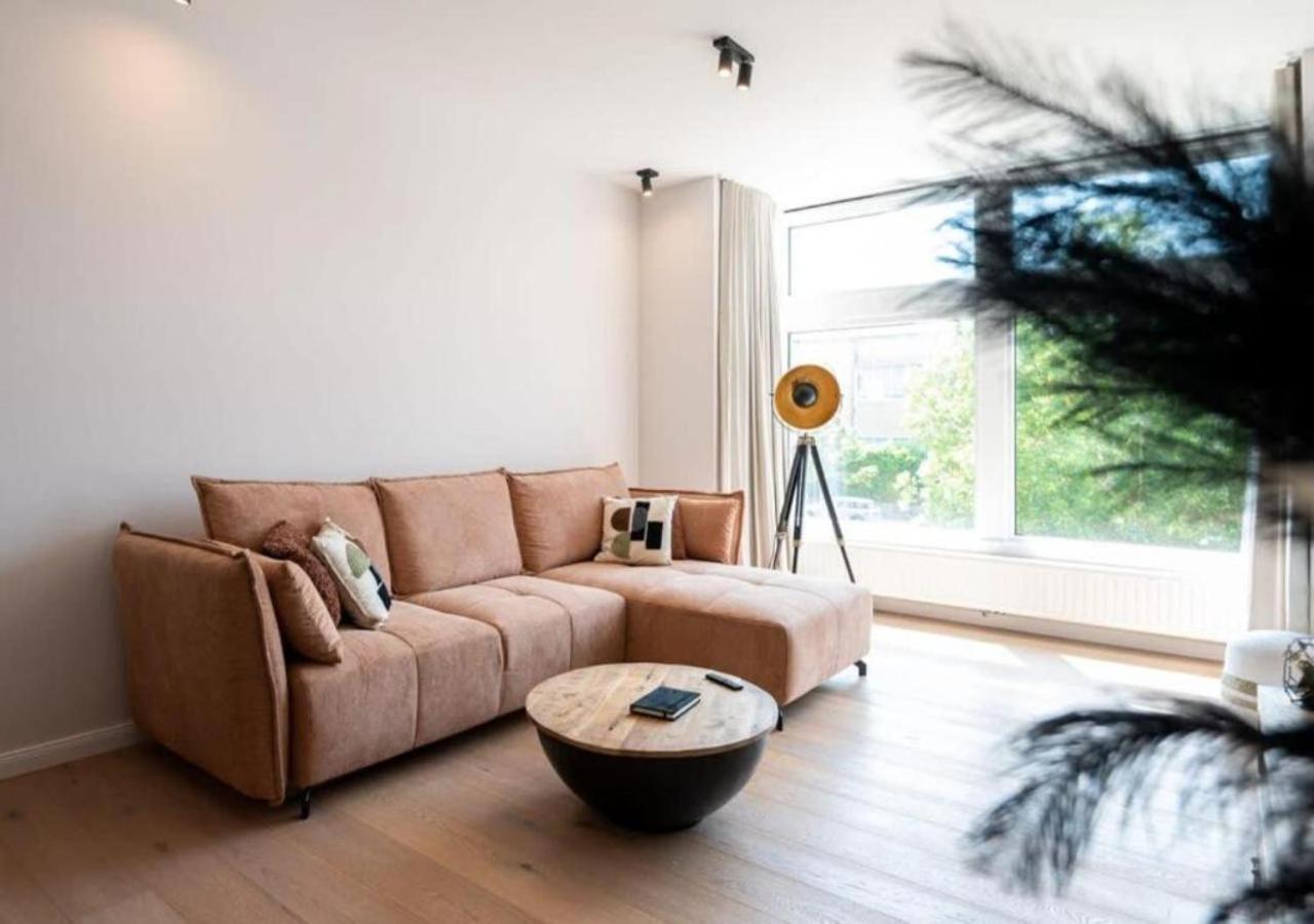 Renovated Art Deco Apartment With Vintage Elements أوستيند المظهر الخارجي الصورة